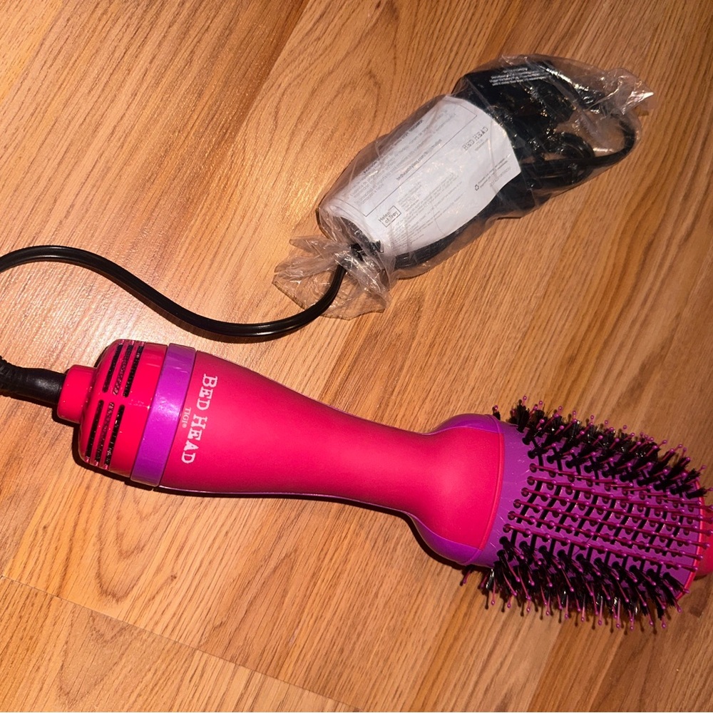 BedHead Hott Pink Hair Dryer Brush